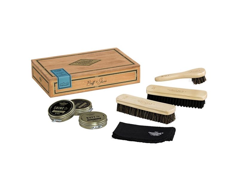 Skopussesett i treeske – Elegant skopleie fra Gentlemen's Hardware