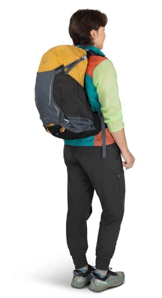 Superlett dagstursekk Hikelite 26 fra Osprey, Tungsten Yellow