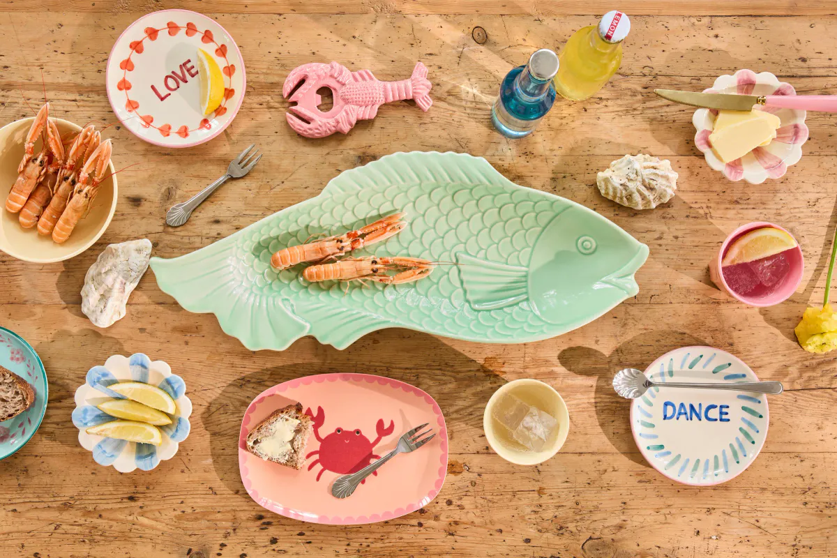 Rice serveringsfat i keramikk – fisk grønn (53 cm)