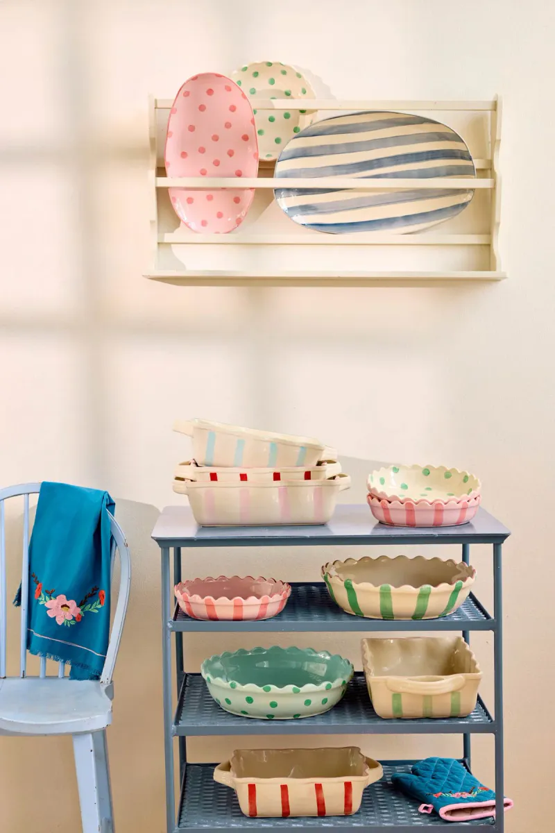 Rice form / bolle i steintøy – krem med grønne prikker (25 cm)